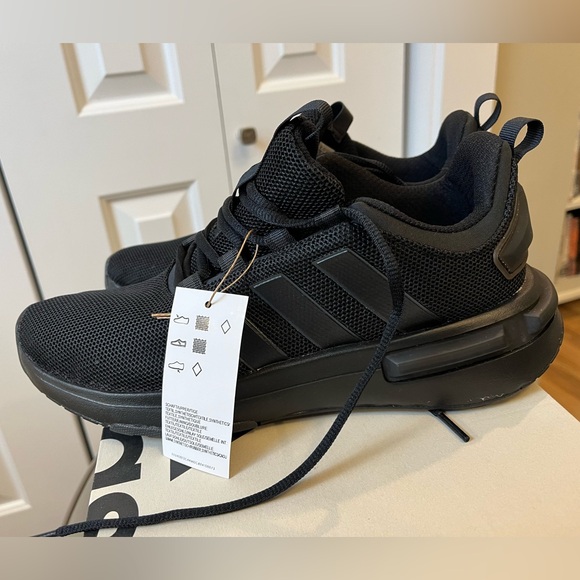 Women’s Black Adidas Size 9 - Picture 6 of 6